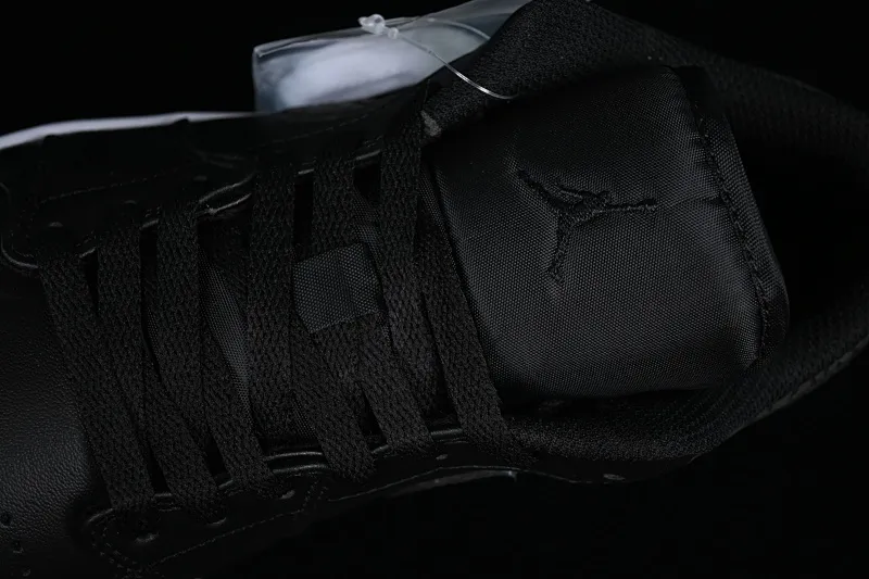All categories Air Jordan Jordan series basketball shoes Air Jordan 1 Low Z version Air Jordan 1 Low AJ1 Joe 1 all black burst pattern low-top cultural casual sneakers FB9907-001